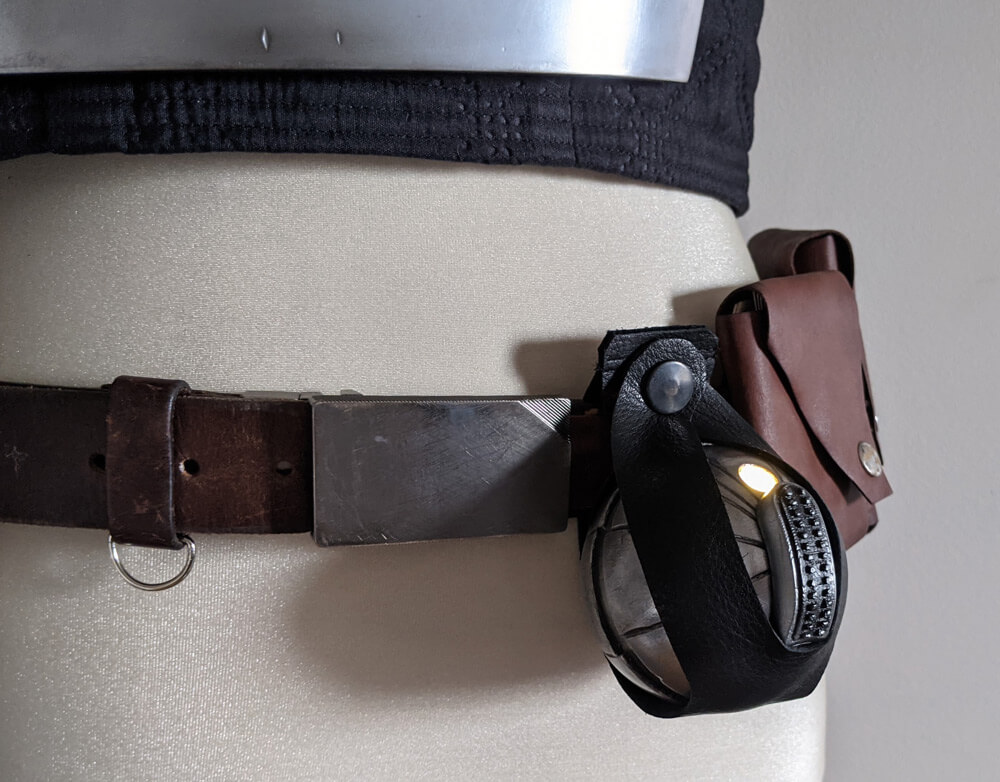 belt leather holder tutorial for thermal detonator